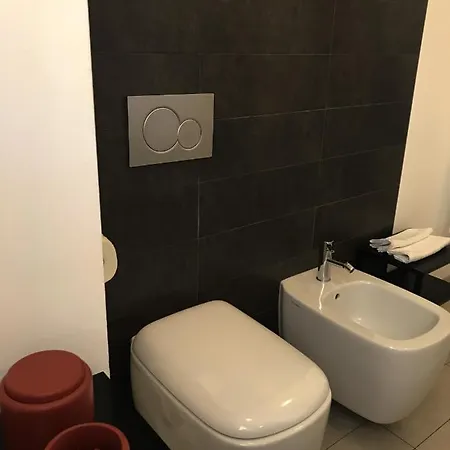 Civico6 Apartman Tirano